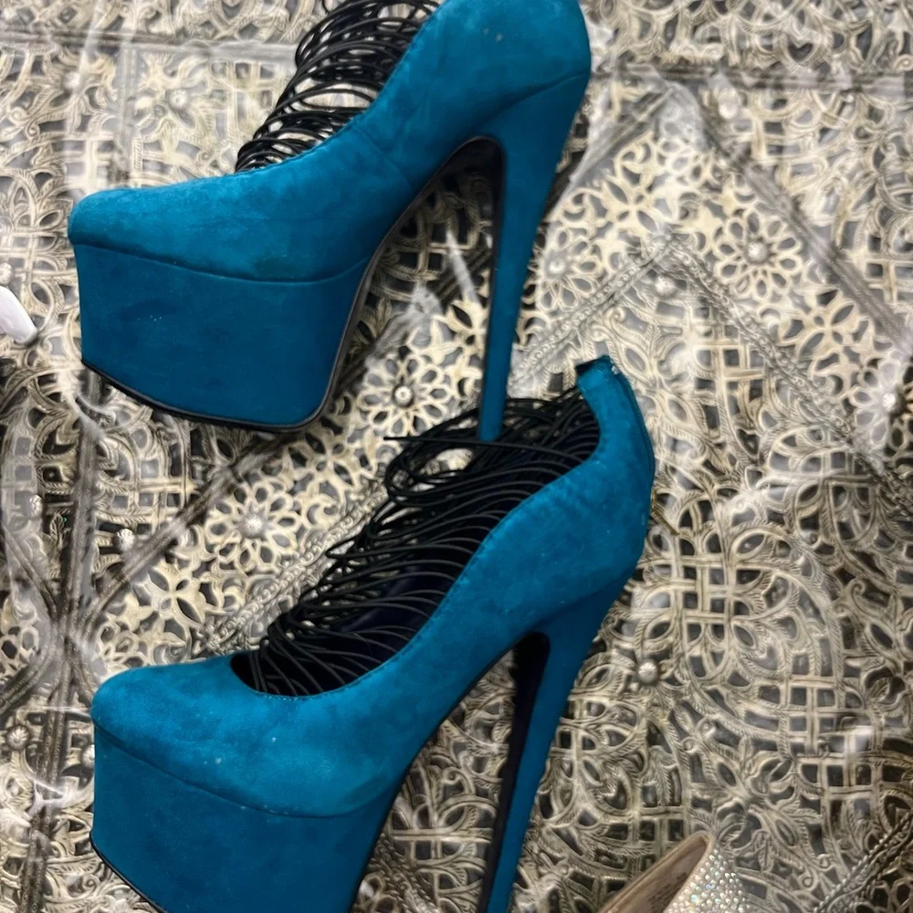London Trash Teal and Leopard Heels - Picture 4 of 4